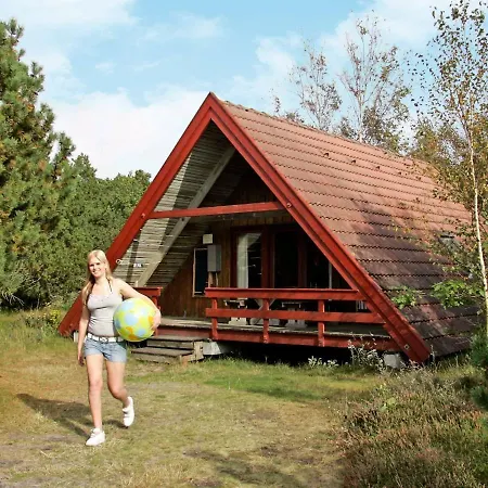 Two-bedroom Holiday In 8 度假居 Laeso